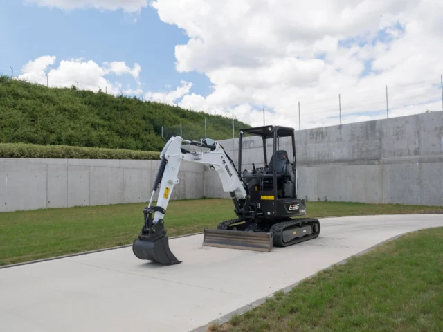 Mini Pelle Bobcat E26 – Année 2011 – 2,6 Tonnes