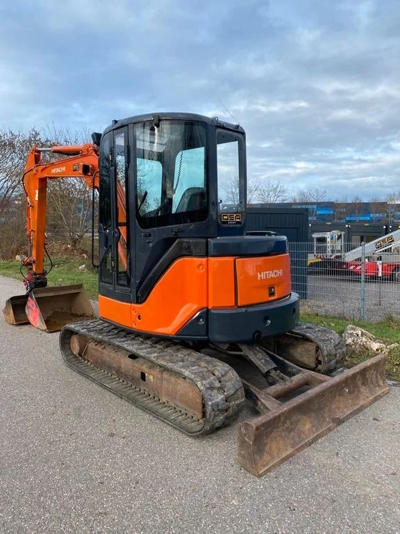 Mini Pelle HITACHI ZX50 - 2009 - 4,5 T