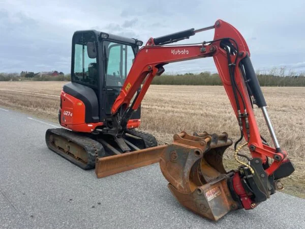 Mini Pelle Kubota U27-4 + Attache Rotative Inclinable - 2,7 T - 2018