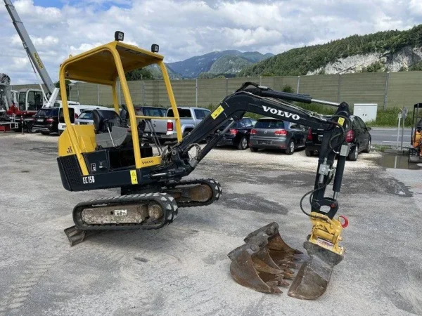 Mini Pelle Volvo EC 15 – 1,7 T – 2008